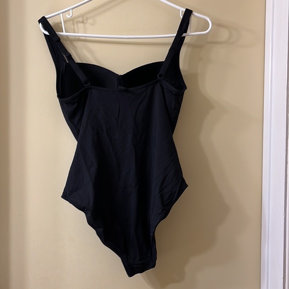 Nip and tuck bathing suit - Picture 2 of 2